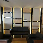 Midis Hotel