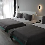 Midis Hotel