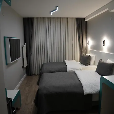 Hotel Midis 4*