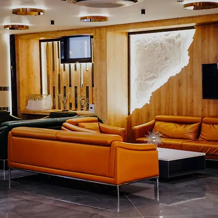 Midis Hotel 4*