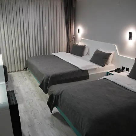 Midis Hotel