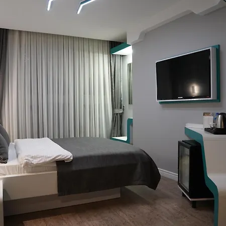 Midis Hotel