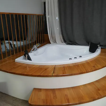 Midis Hotel 4*