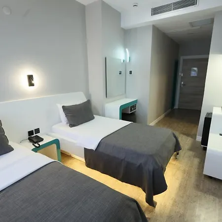 Hotel Midis 4*